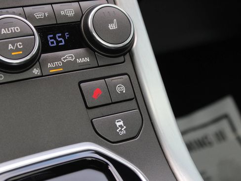 Used 2015 Land Rover Range Rover Evoque Pure Plus image 35