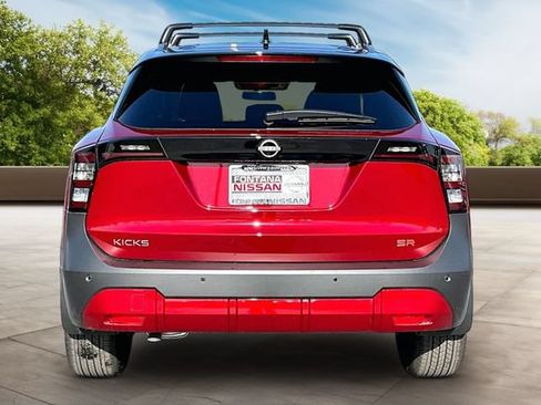 New 2026 Nissan Kicks SR FWD image 4