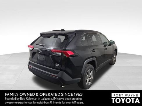 Used 2025 Toyota RAV4 XLE AWD/4WD image 7