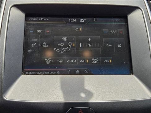 Used 2015 Ford Edge SEL w/ Equipment Group 201A AWD/4WD image 12
