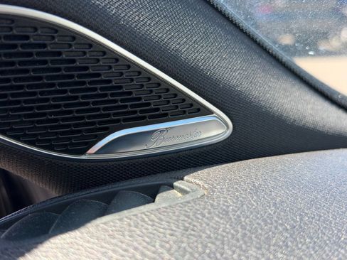 Used 2019 Mercedes-Benz A 220 4MATIC w/ AMG Line image 10