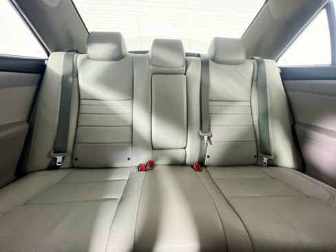 Used 2015 Toyota Camry XLE FWD image 32