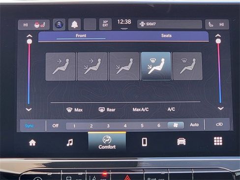 Used 2023 Jeep Compass Limited image 28