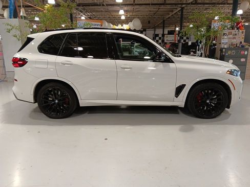 Certified 2025 BMW X5 M60i image 5