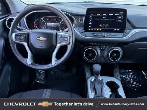 Certified 2025 Chevrolet Blazer LT image 12