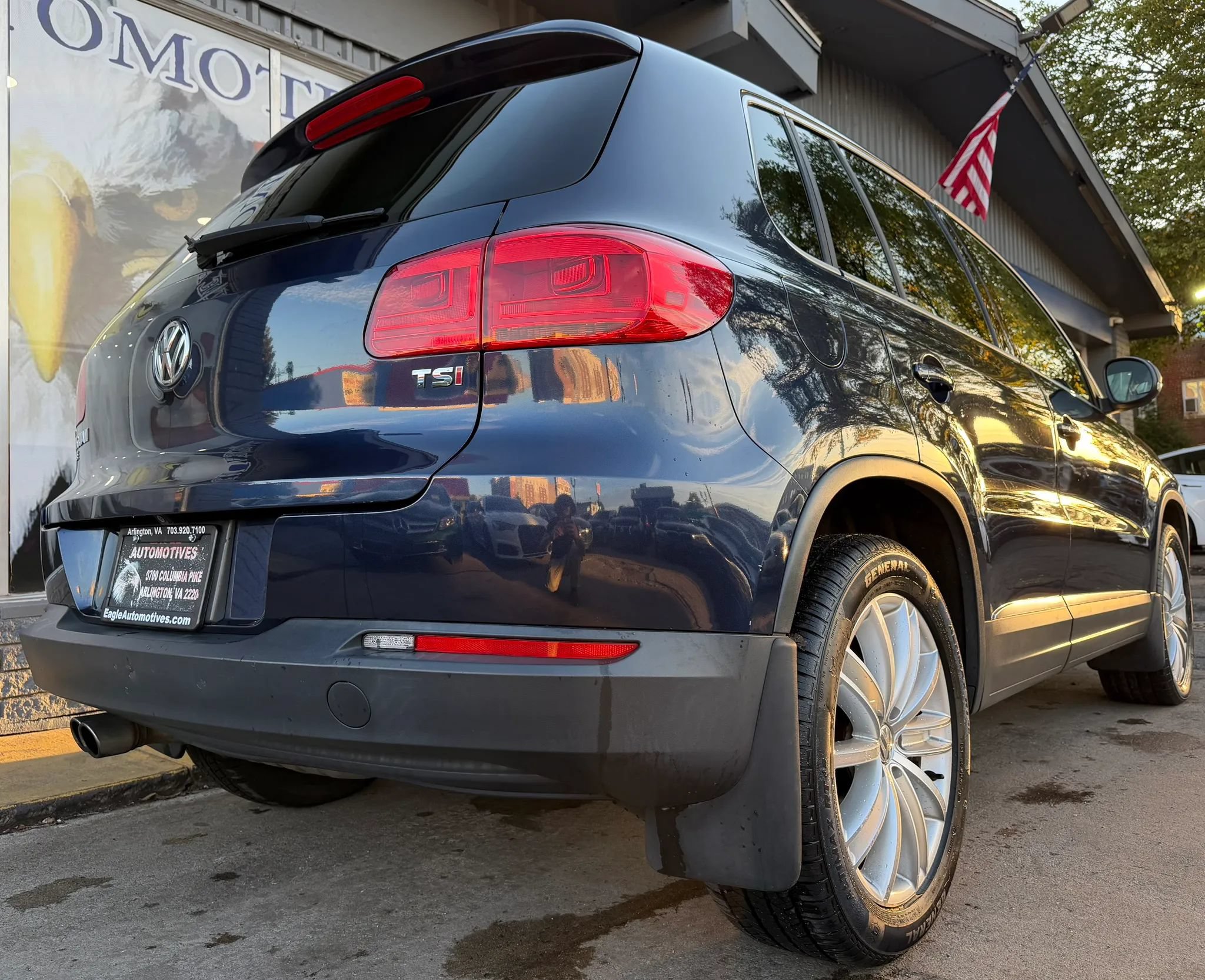 Used 2016 Volkswagen Tiguan SE FWD image 3