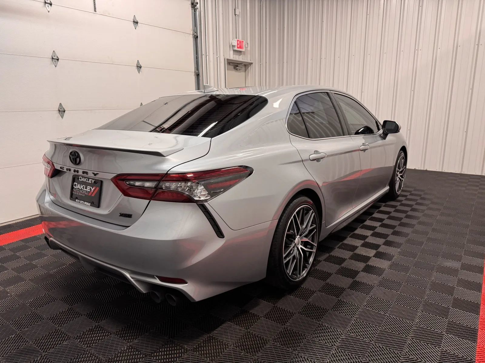 Used 2022 Toyota Camry XSE FWD image 4
