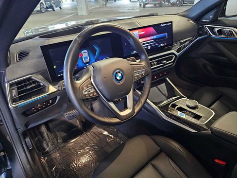 Used 2023 BMW i4 eDrive35 RWD image 2