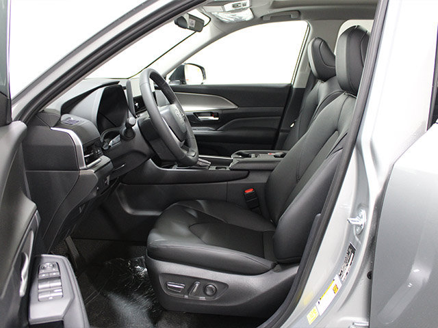 New 2026 Toyota Grand Highlander AWD image 5