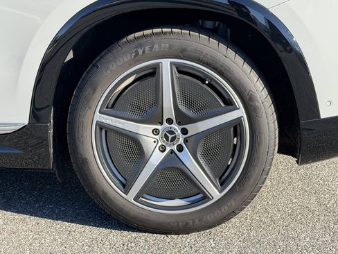 Certified 2023 Mercedes-Benz EQS 580 4MATIC SUV image 15