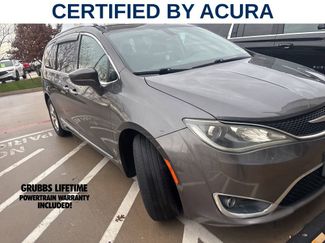 Used 2017 Chrysler Pacifica Touring-L Plus video 1