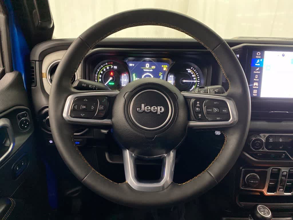 Used 2024 Jeep Wrangler Unlimited Sahara AWD/4WD image 20