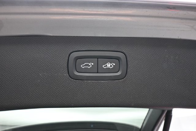 Used 2024 Volvo XC90 B6 Plus w/ Protection Package Premier AWD/4WD image 30