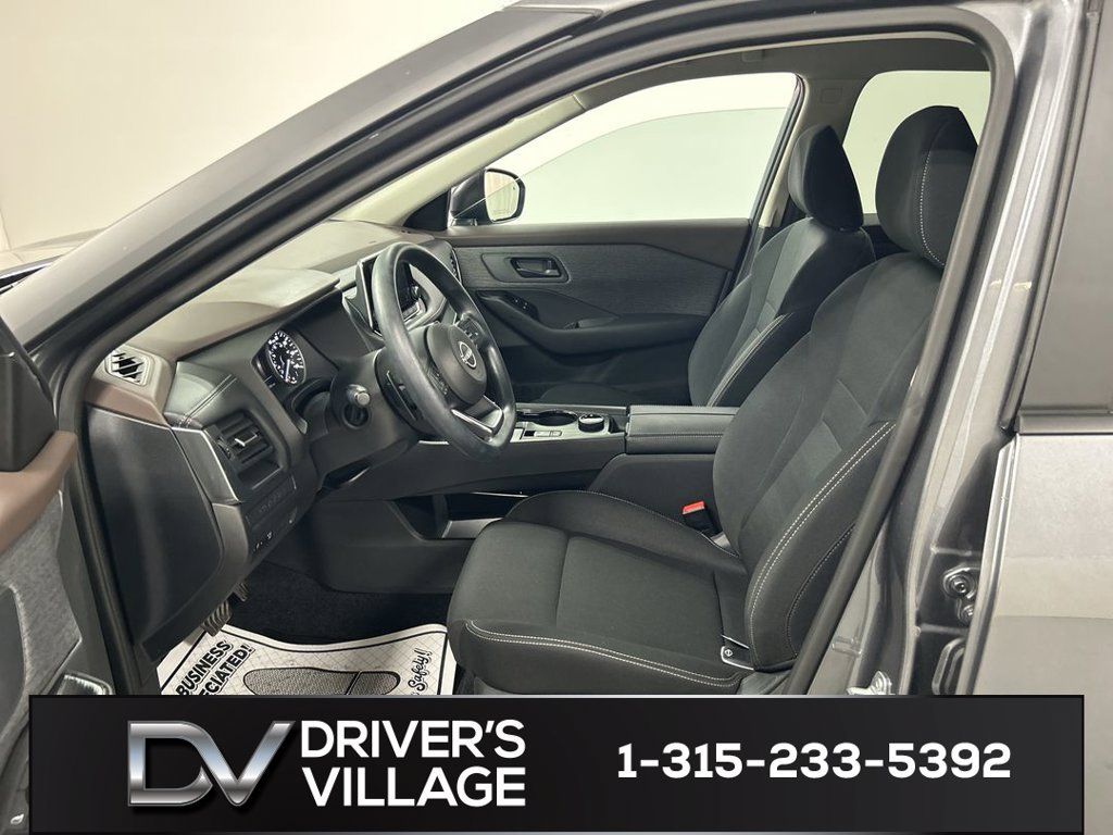 Used 2023 Nissan Rogue S AWD/4WD image 9
