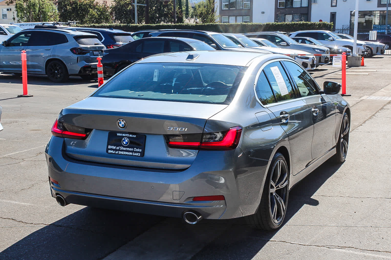 Used 2024 BMW 330i Sedan w/ Convenience Package RWD image 7