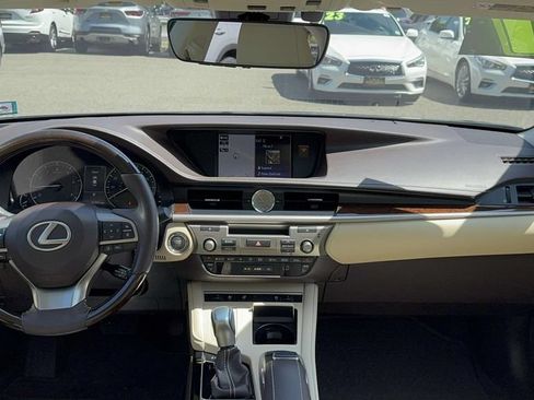 Used 2017 Lexus ES 350 w/ Navigation System Package FWD image 43