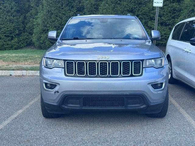 Certified 2018 Jeep Grand Cherokee Laredo AWD/4WD image 3