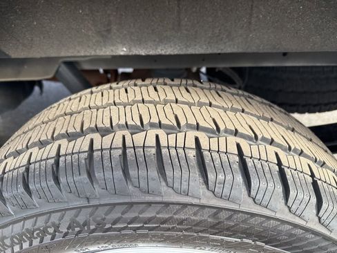 Used 2024 Ford Transit 250 Low Roof w/ Exterior Upgrade Package image 27