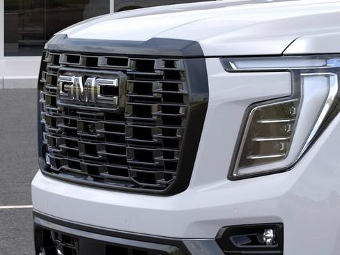 New 2026 GMC Yukon Denali Ultimate w/ LPO, Illumination Package AWD/4WD image 13