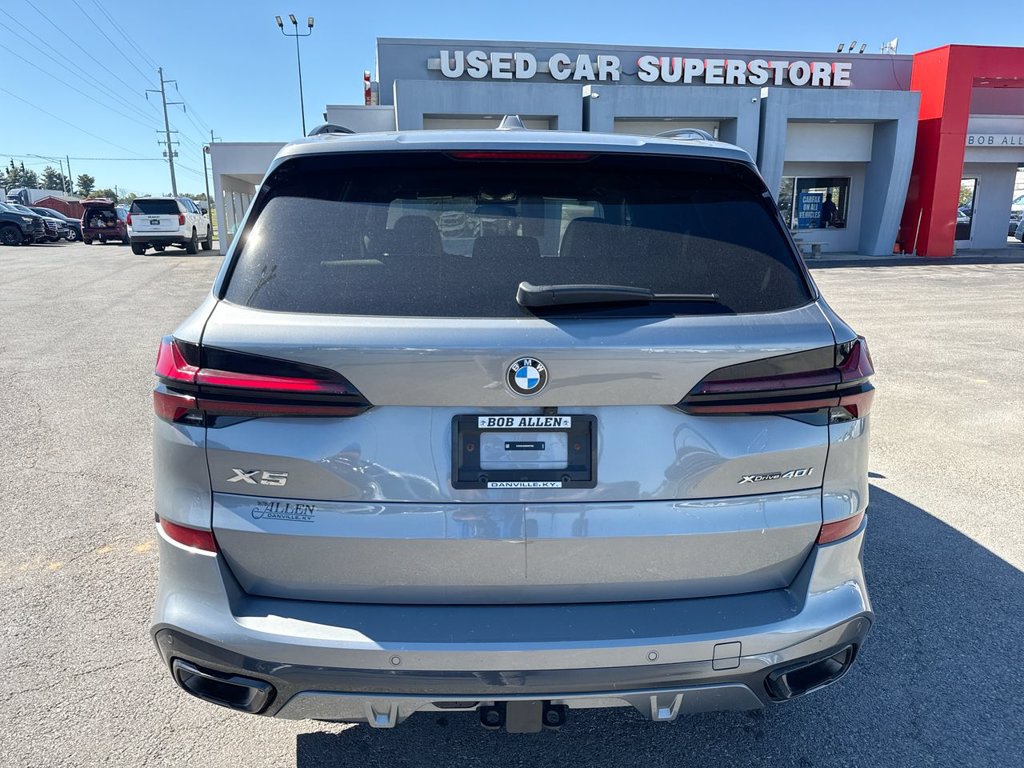 Used 2024 BMW X5 xDrive40i w/ M Sport Package AWD/4WD image 19
