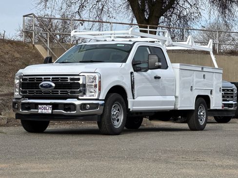 New 2026 Ford F350 XL w/ XL Chrome Package image 7