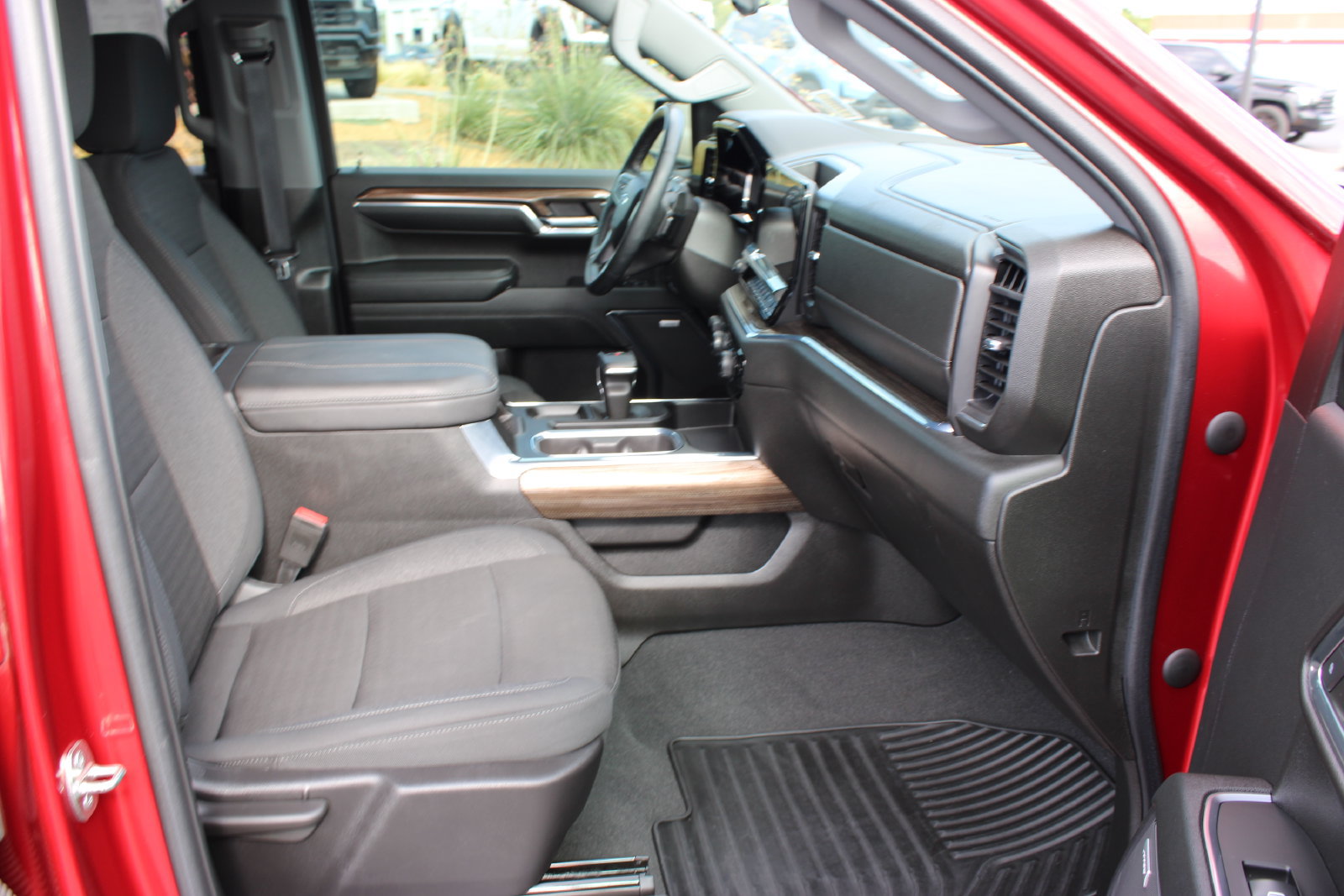 Used 2024 Chevrolet Silverado 1500 RST w/ Convenience Package II AWD/4WD image 24
