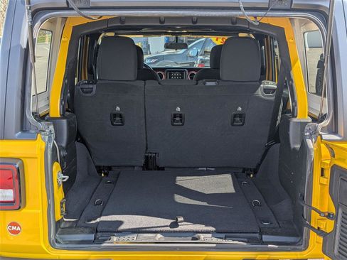 Certified 2021 Jeep Wrangler Unlimited Rubicon AWD/4WD image 29