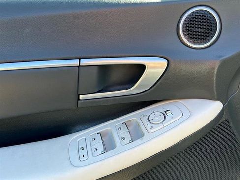 Used 2023 Hyundai Sonata SEL image 30