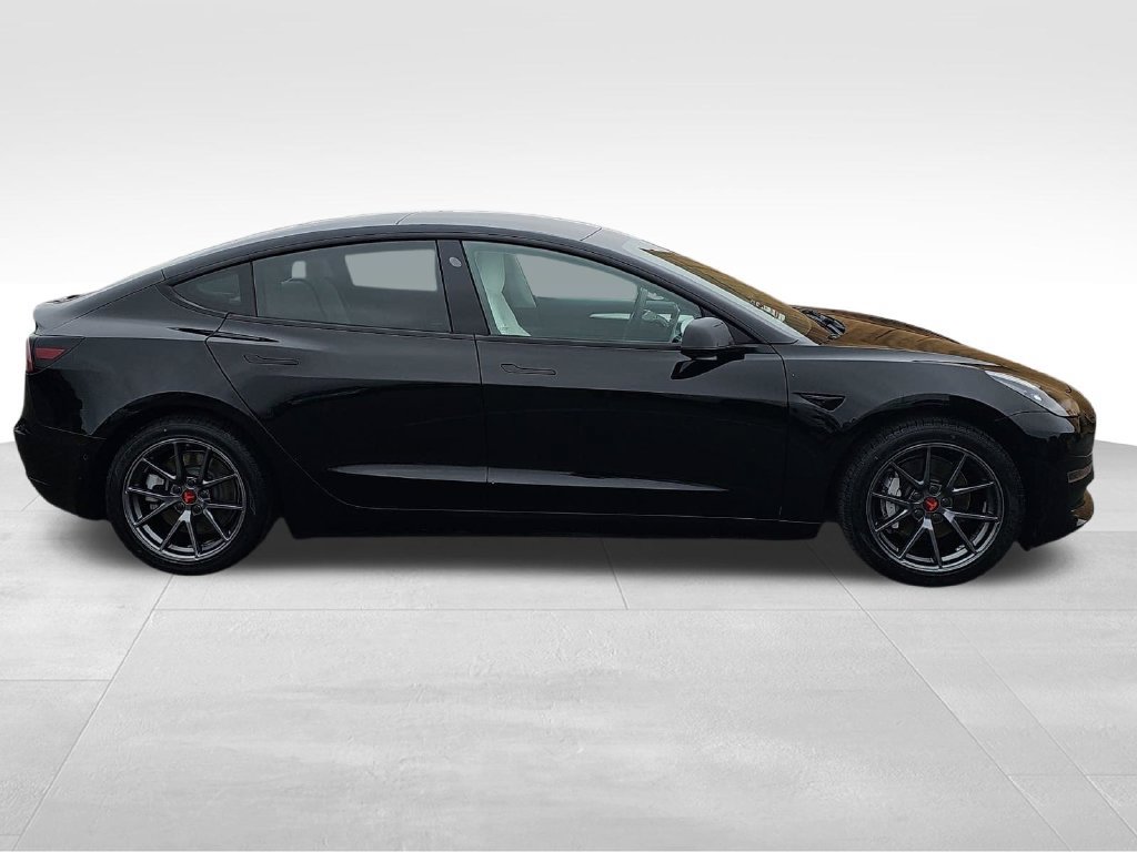 Used 2021 Tesla Model 3 Standard Range Plus RWD image 2