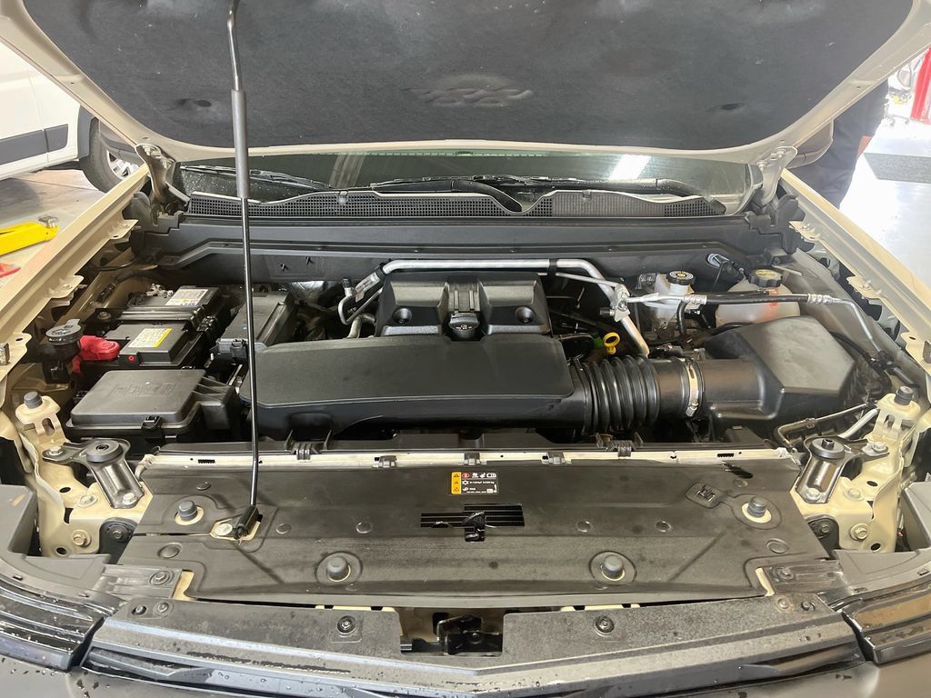 Used 2024 Chevrolet Colorado Trail Boss AWD/4WD image 30