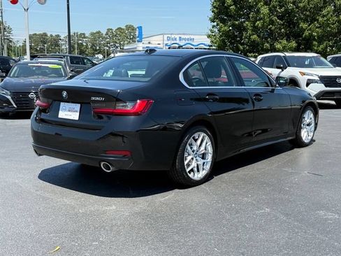 Used 2025 BMW 330i Sedan RWD image 3