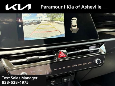 New 2025 Kia Niro EX Touring image 10