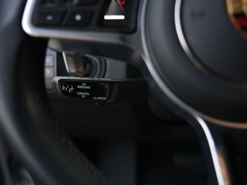 Used 2022 Porsche Cayenne Platinum Edition AWD/4WD image 37