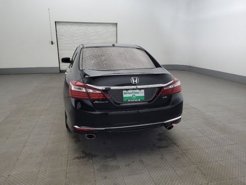 Used 2017 Honda Accord EX-L image 6