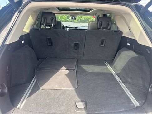 Used 2019 Cadillac XT5 Luxury w/ Trailering Package AWD/4WD image 9