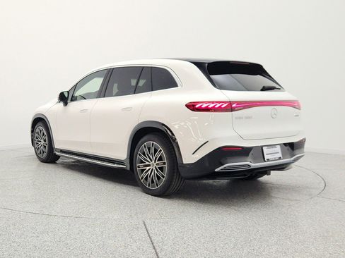 Used 2023 Mercedes-Benz EQS 580 4MATIC SUV image 7
