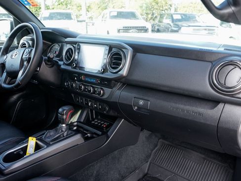 Used 2021 Toyota Tacoma TRD Pro AWD/4WD image 37
