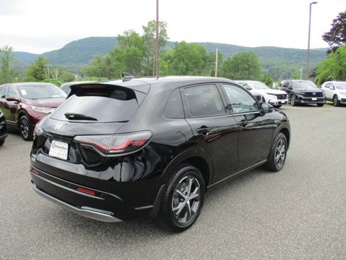 Certified 2024 Honda HR-V EX-L image 5