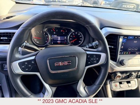 Used 2023 GMC Acadia SLE image 17