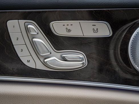 Used 2020 Mercedes-Benz E 450 4MATIC Sedan image 36