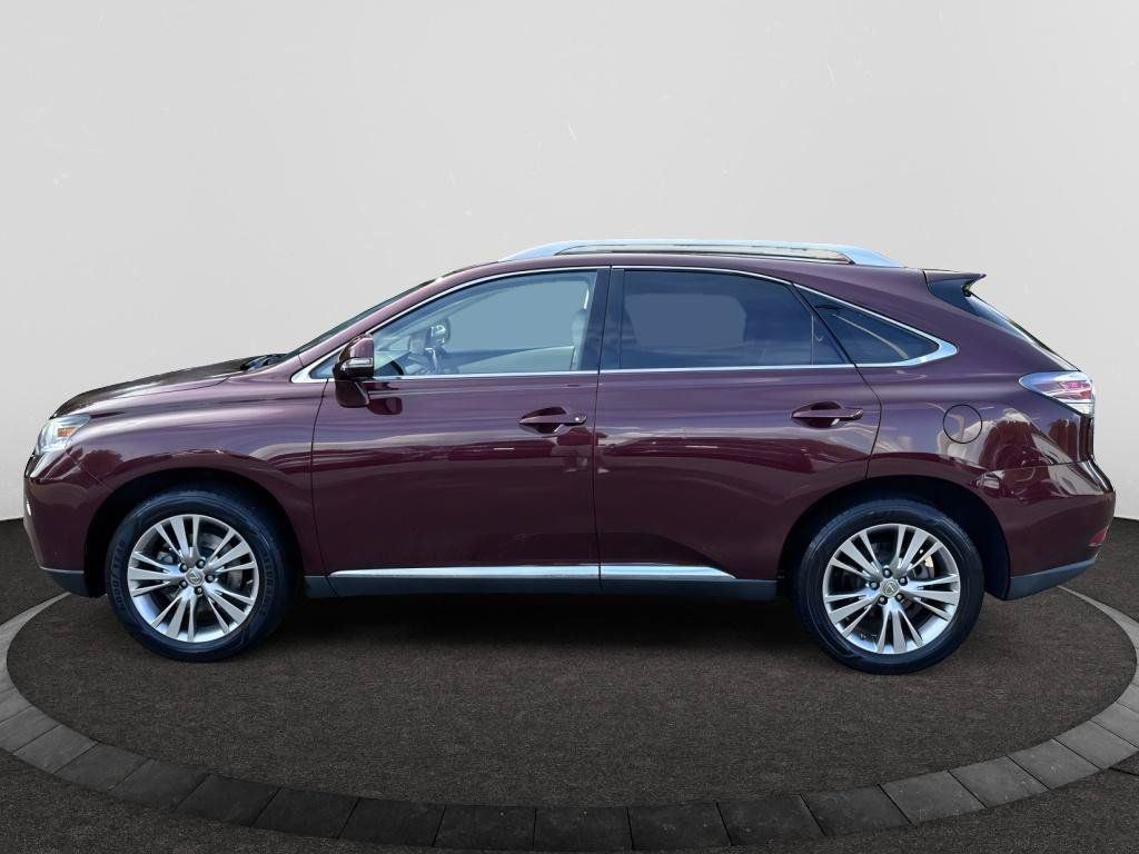 Used 2013 Lexus RX 350 FWD w/ Premium Pkg image 2