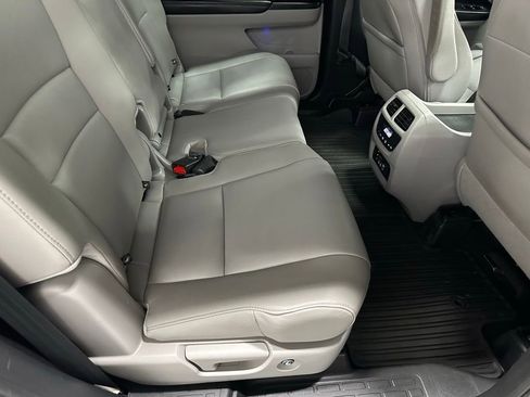 Used 2018 Honda Pilot Touring image 53