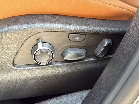 Used 2024 Cadillac XT4 Premium Luxury FWD image 11