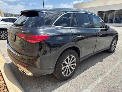 Used 2023 Mercedes-Benz GLC 300 4MATIC image 5