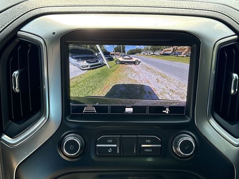 Used 2020 Chevrolet Silverado 1500 RST w/ Texas Edition AWD/4WD image 21
