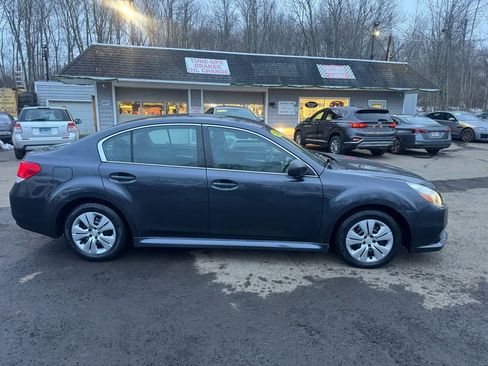 Used 2013 Subaru Legacy 2.5i image 4
