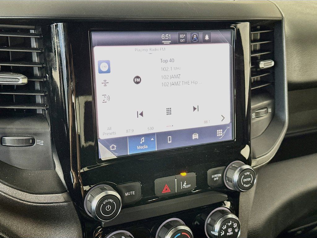 New 2026 RAM 1500 Express AWD/4WD image 13