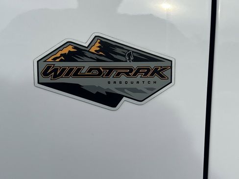 Used 2023 Ford Bronco Wildtrak image 10