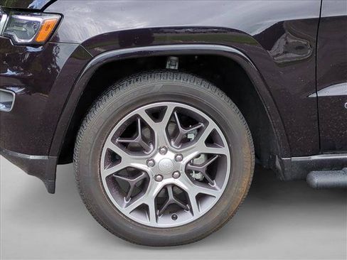 Used 2018 Jeep Grand Cherokee Limited RWD image 28