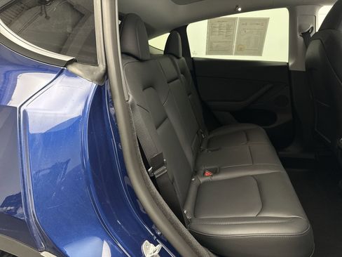 Used 2023 Tesla Model Y Long Range image 19